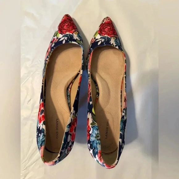 Lands End Floral Kitten Heal Size 9.5 - Picture 2 of 6